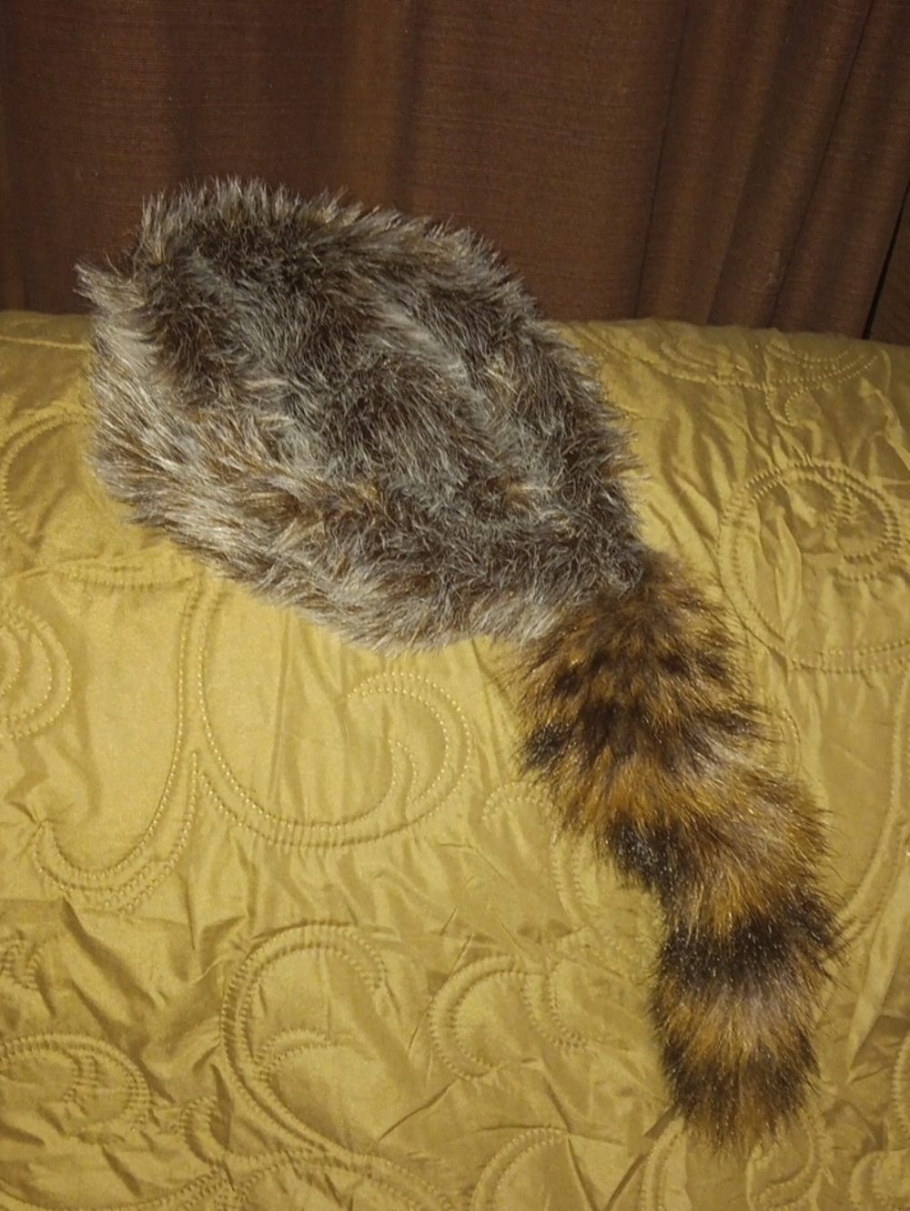 Faux Fur Raccoon Tail Daniel Boone style Hat - Brown/Gray